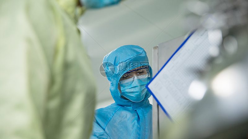 食品级蒸馏塔材质标准揭秘：材质选择与合规性考量